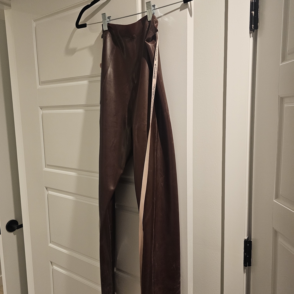 House of CB Latex Pants - Picture 4 of 5